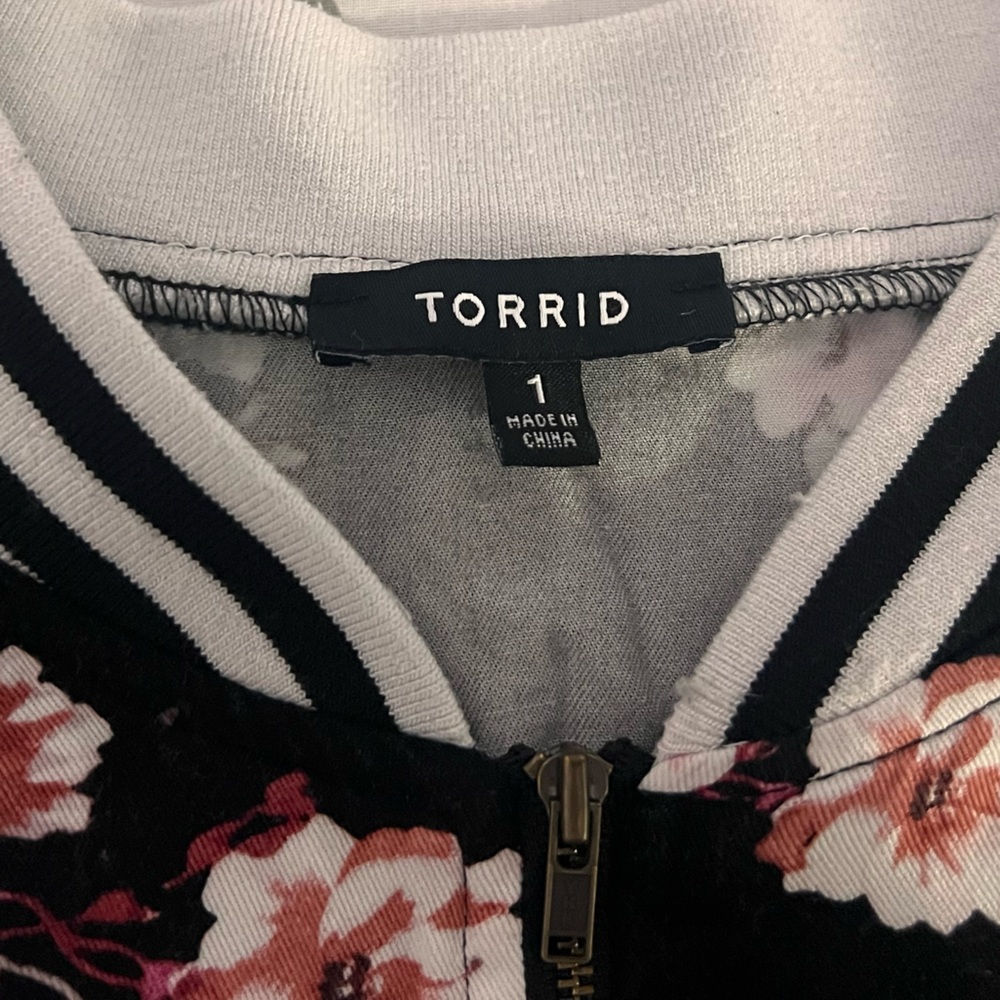 torrid Black Floral Zip-Up Bomber Jacket with Pink Accents - Picture 3 of 3